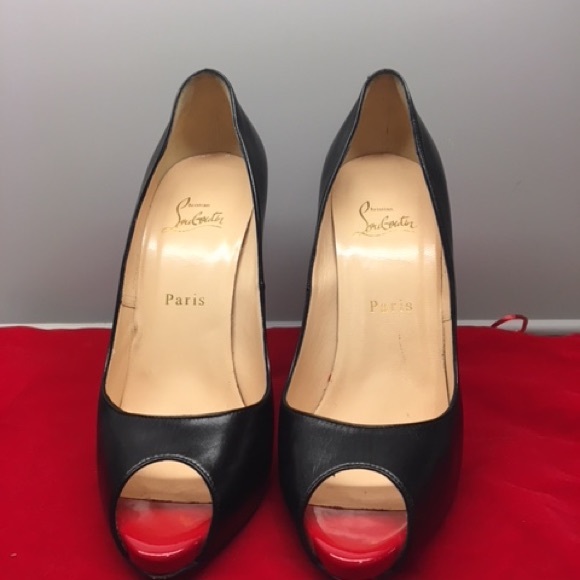 CLASSIC LOUBOUTIN PATENT LEATHER PEEP TOES - Picture 7 of 7